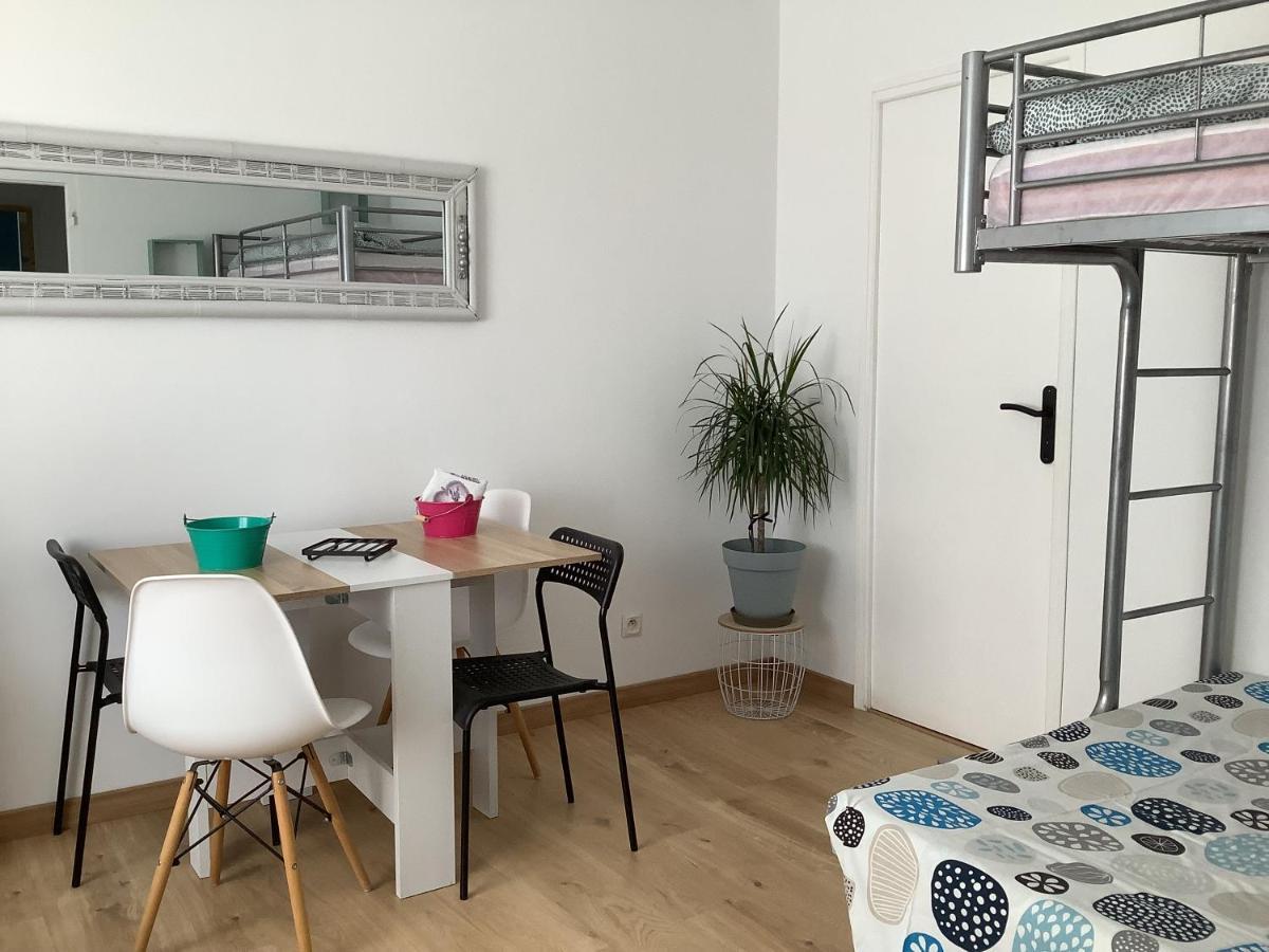 Un Sejour Entre Nimes Et Montpellier Apartment Souvignargues Exterior foto
