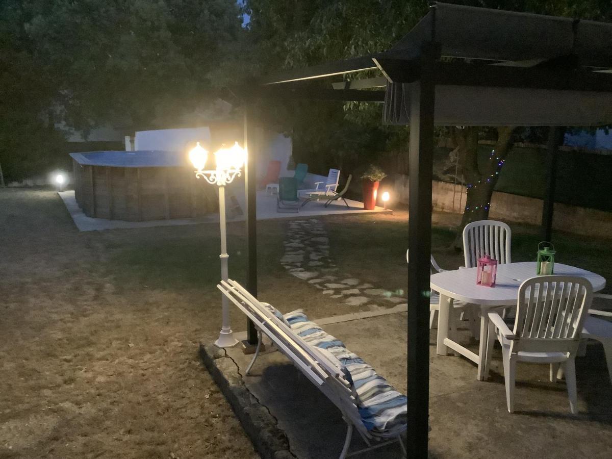 Un Sejour Entre Nimes Et Montpellier Apartment Souvignargues Exterior foto