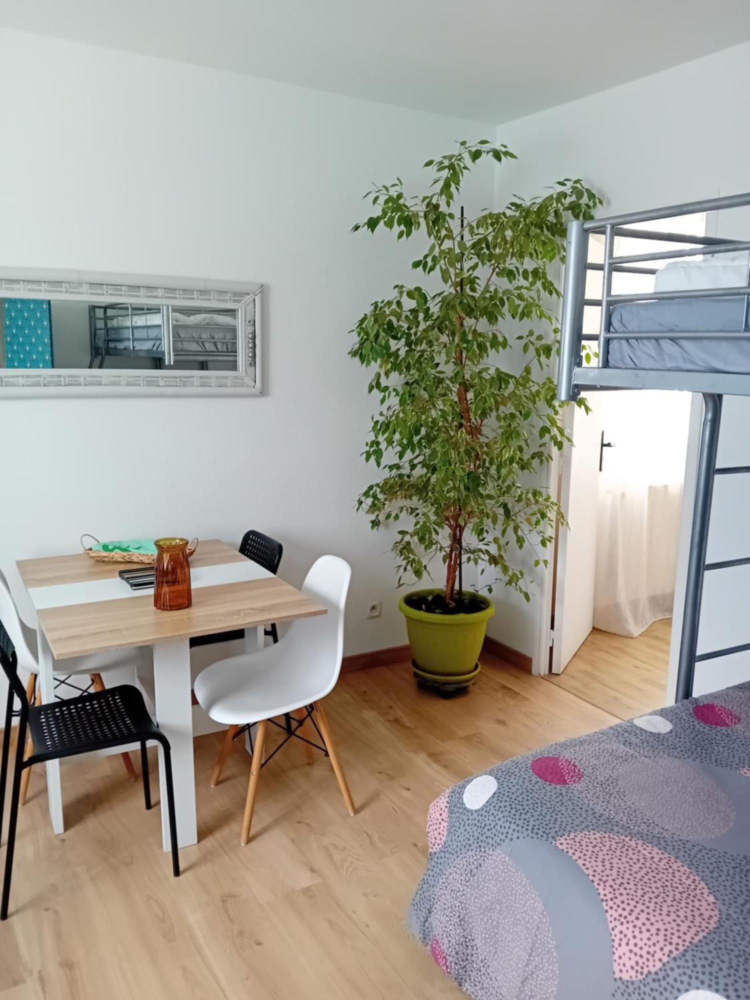 Un Sejour Entre Nimes Et Montpellier Apartment Souvignargues Exterior foto